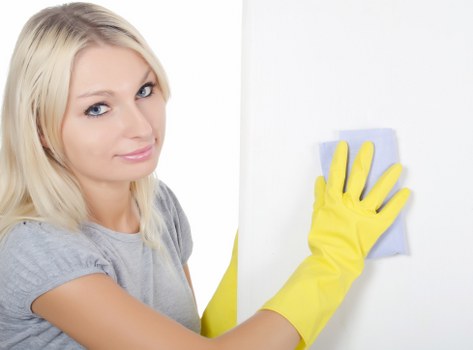 Detailed kitchen and cupboard cleaning before moving into a property